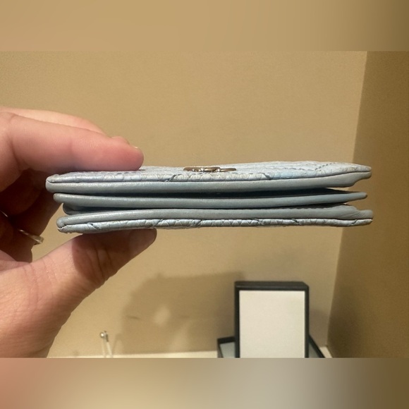 Gucci Baby Blue GG Marmont Quilted Python & Calfskin
Leather Compact Wallet - Picture 7 of 13